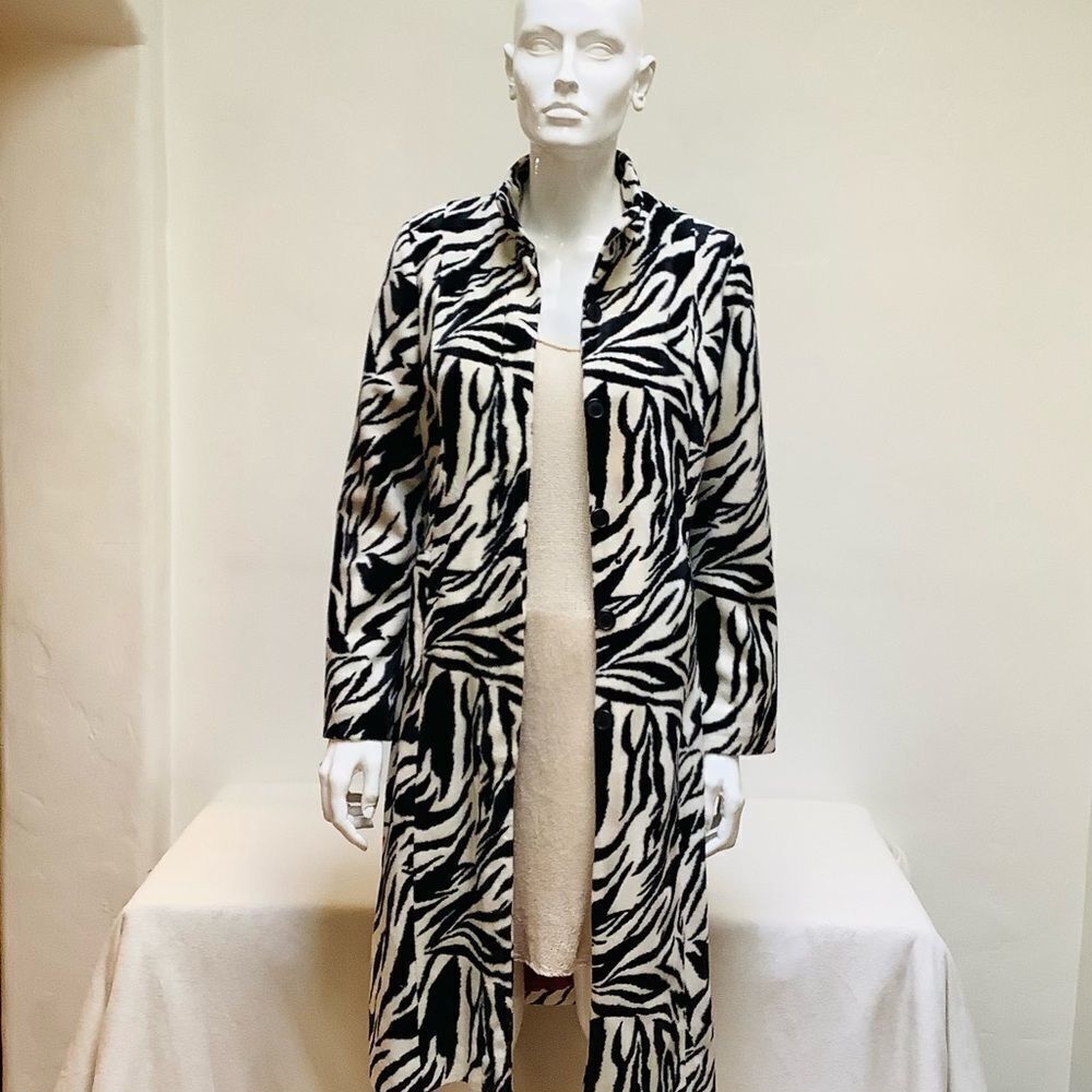VINTAGE  ANIMAL PRINT COAT EUC Made in FRANCE EXCELLENT QUALITY